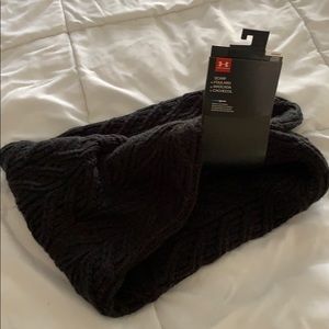 Underarmour knit black chunky infinity scarf